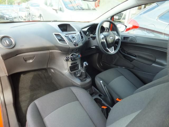 2014 FORD FIESTA 1.2 image 4
