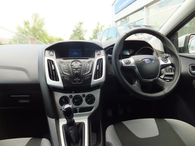 2012 FORD FOCUS 1.6 ZETEC image 4