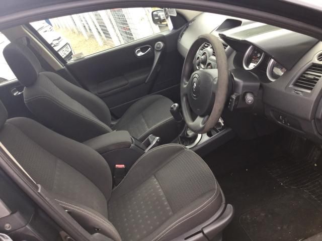 2005 RENAULT MEGANE 1.4 SL image 5