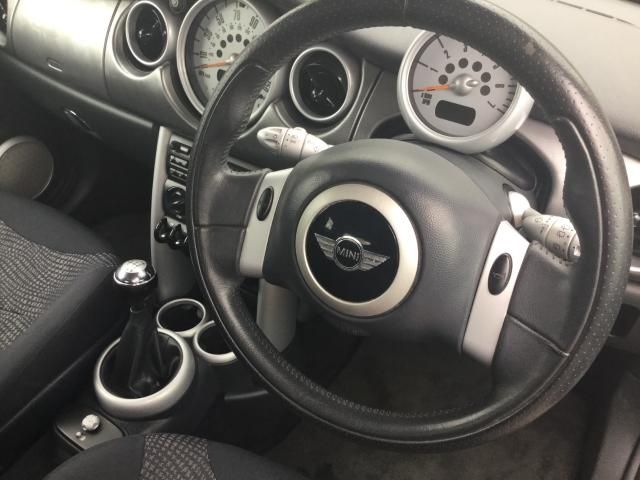 2004 MINI HATCH 1.4 ONE D image 4