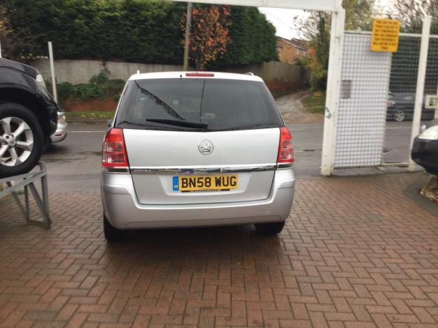 2008 VAUXHALL ZAFIRA 1.9 ELITE CDTI image 3