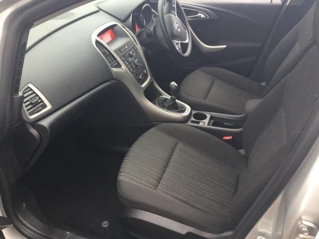 2011 VAUXHALL ASTRA 1.2 CDTI image 5