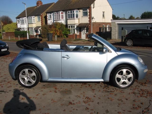 2005 VOLKSWAGEN BEETLE 1.6 image 2