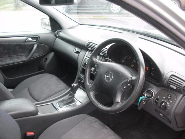 2004 MERCEDES-BENZ C CLASS C180 KOMPRESSOR image 5