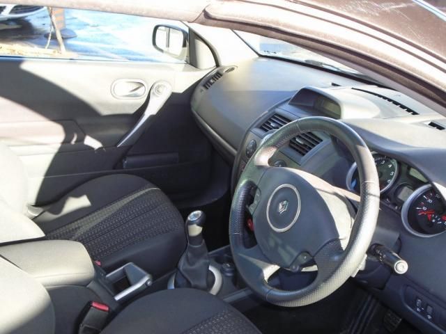 2008 RENAULT MEGANE 1.6 image 3