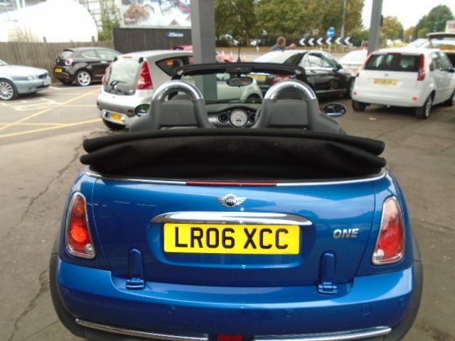 2006 MINI CONVERTIBLE 1.6 ONE image 2