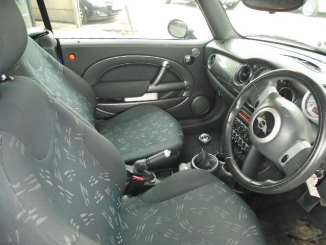 2006 MINI CONVERTIBLE 1.6 ONE image 4