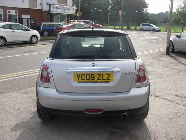 2009 MINI HATCH 1.6 COOPER image 3