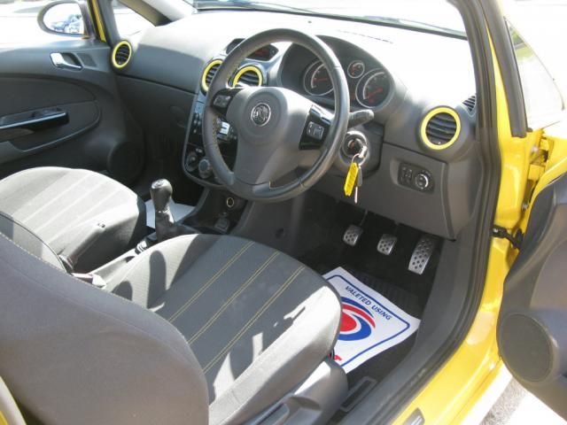2011 VAUXHALL CORSA 1.2 LIMITED EDITION image 5