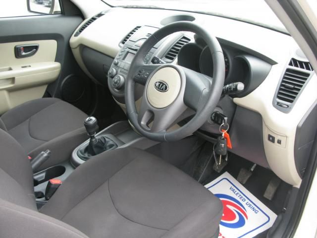 2010 KIA SOUL 1.6 SHAKER CRDI image 5