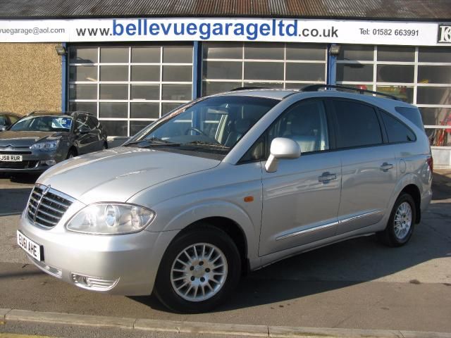 2012 SSANGYONG RODIUS 2.7 270 ES image 1