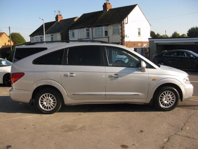 2012 SSANGYONG RODIUS 2.7 270 ES image 2