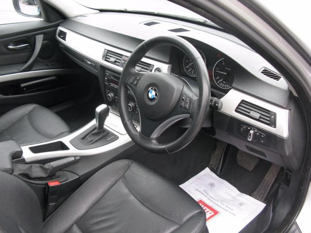 2009 BMW 3 SERIES 2.0 318D SE image 5