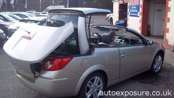 2007 Renault Megane 1.6 VVT Dynamique S image 4