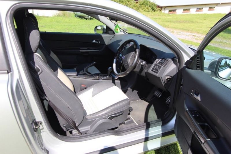 2009 VOLVO C30 image 4