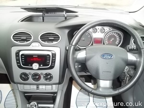 2008 Ford Focus 2.0 Titanium image 4