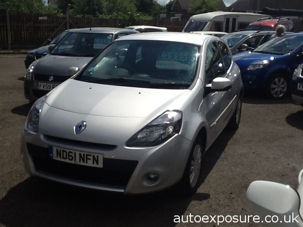 2011 Renault Clio 1.2 image 2