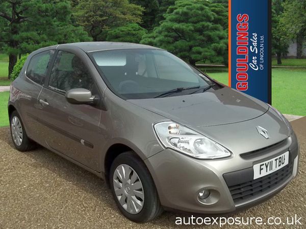 2011 Renault Clio 1.6 Auto image 1