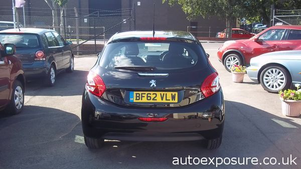 2012 Peugeot 208 1.2 image 3