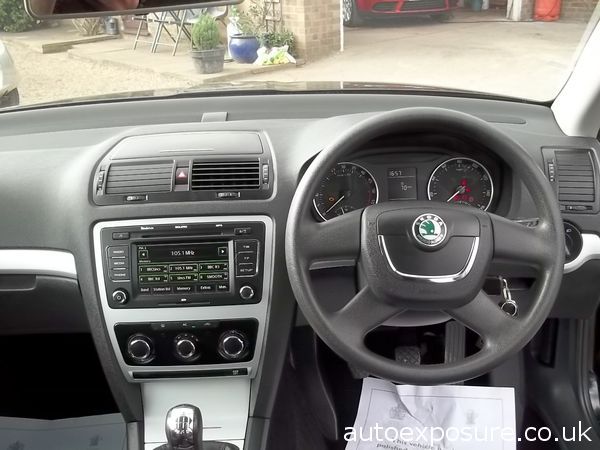 2009 Skoda Octavia 2.0 TDI image 5
