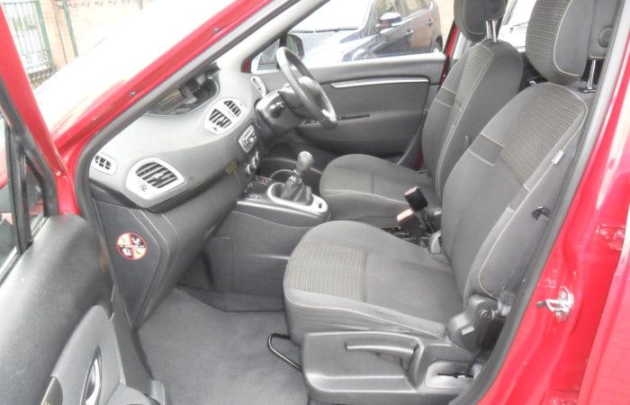 2009 Renault Grand Scenic 1.5 dCi image 4