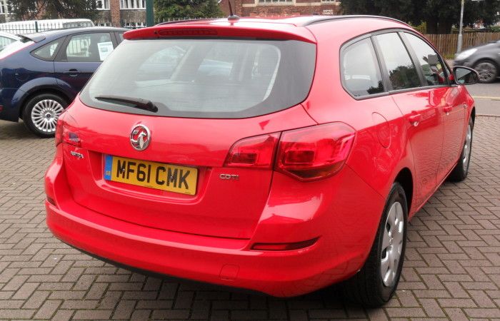 2011 Vauxhall Astra 1.7 CDTi image 3