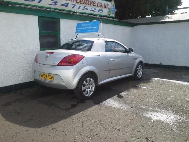 2004 VAUXHALL TIGRA 1.4 16V image 4