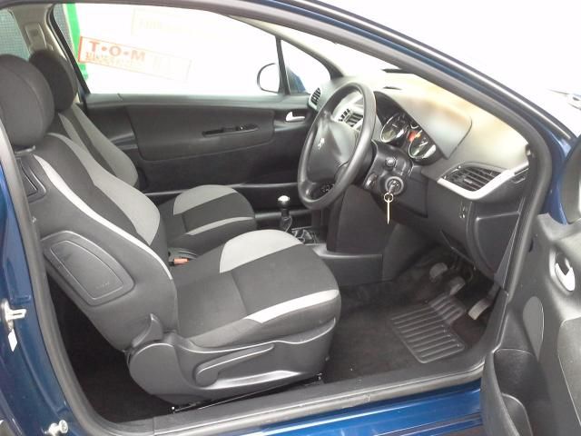 2006 PEUGEOT 207 1.4 S image 4