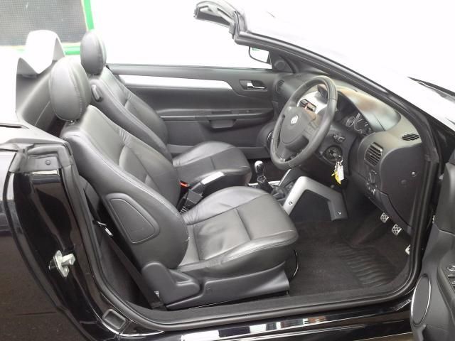 2006 VAUXHALL TIGRA 1.4 EXCLUSIV image 4