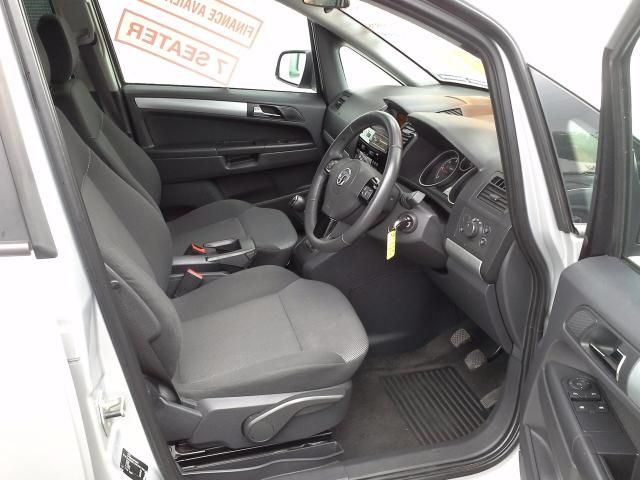 2012 VAUXHALL ZAFIRA 1.7 image 4
