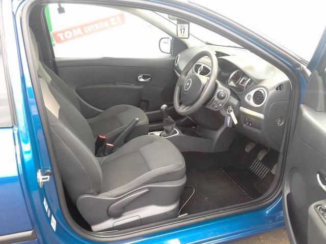 2010 RENAULT CLIO 1.5 image 4