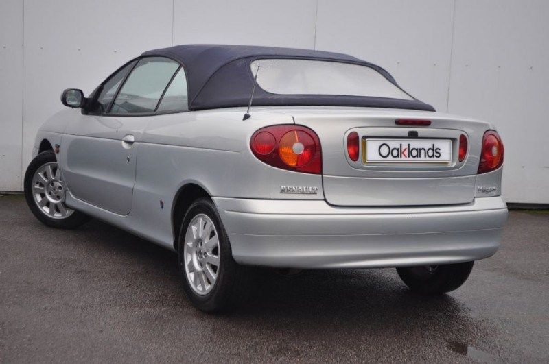 2001 Renault Megane 1.6 16V image 3