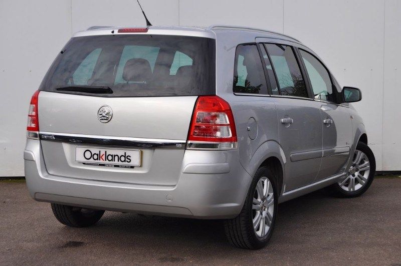 2011 Vauxhall Zafira DESIGN image 3
