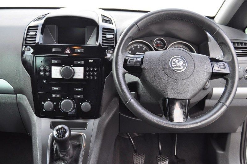 2011 Vauxhall Zafira DESIGN image 4