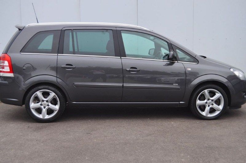 2010 Vauxhall Zafira SRI CDTI image 2