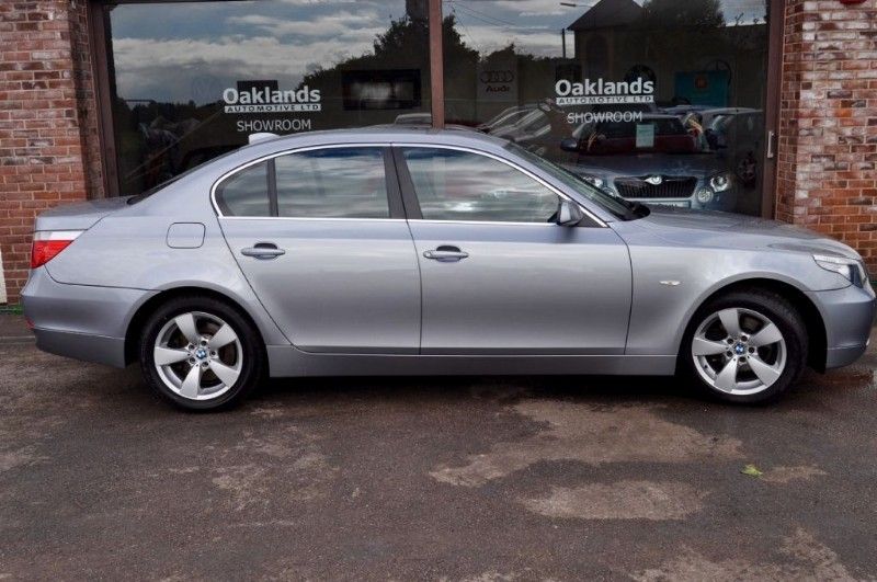 2007 BMW 5 Series 520d SE image 2