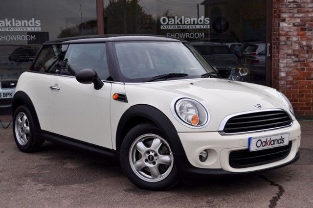 2011 MINI Hatch FIRST image 1