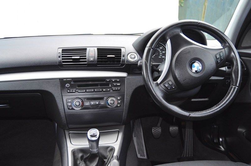 2007 BMW 1 Series 116i SE image 4
