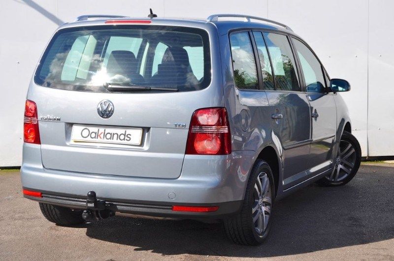 2009 VW Touran SE TDI image 3