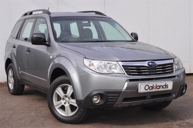 2010 Subaru Forester X 2.0 image 1