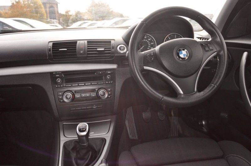 2010 BMW 1 Series 116d SE image 5