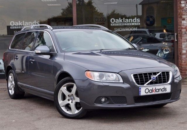 2008 Volvo V70 D SE LUX image 1