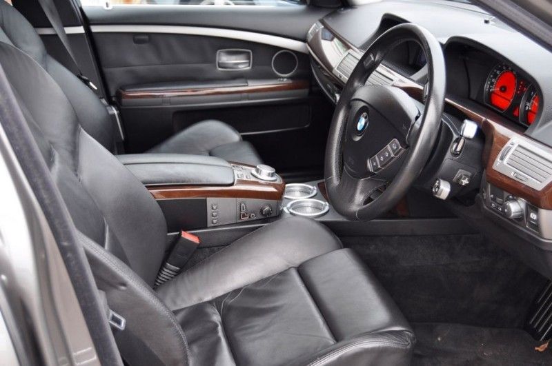 2008 BMW 7 Series 730d SPORT image 4