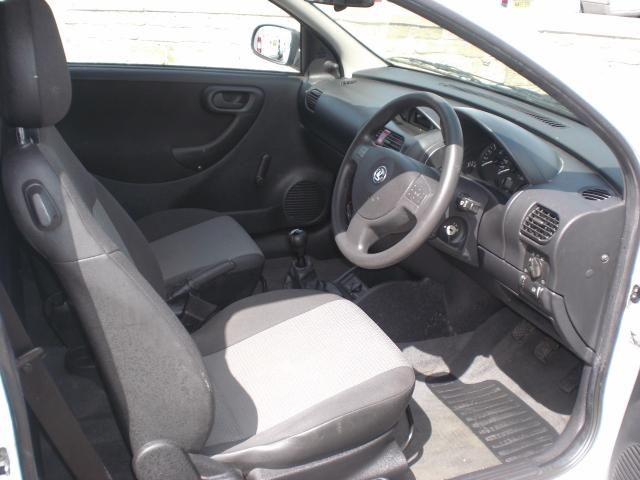 2006 VAUXHALL CORSA 1.3 CDTI image 4