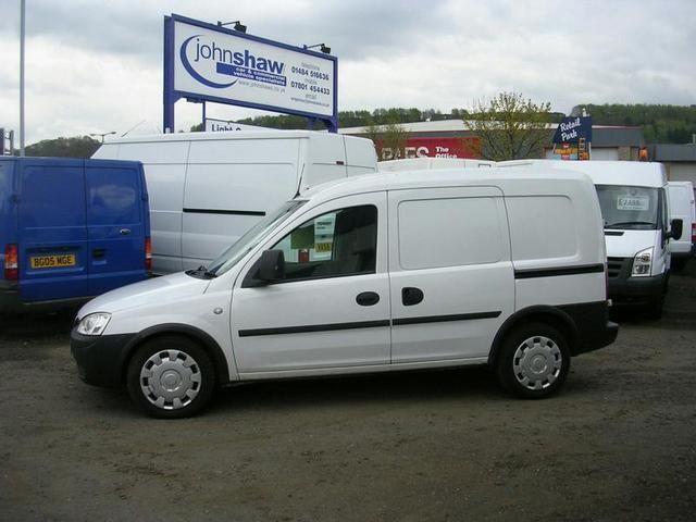 2008 VAUXHALL COMBO VAN 2000 1.3CDTI image 2