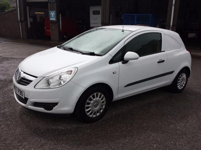 2007 VAUXHALL CORSA 1.3 CDTI image 2
