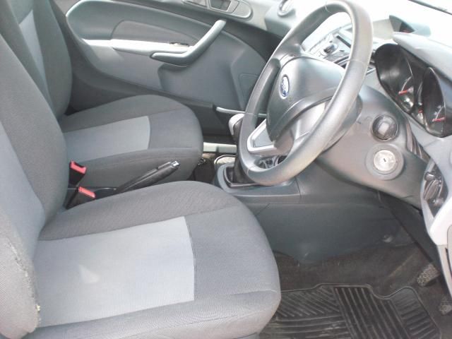 2009 FORD FIESTA 1.4 TDCI VAN image 4