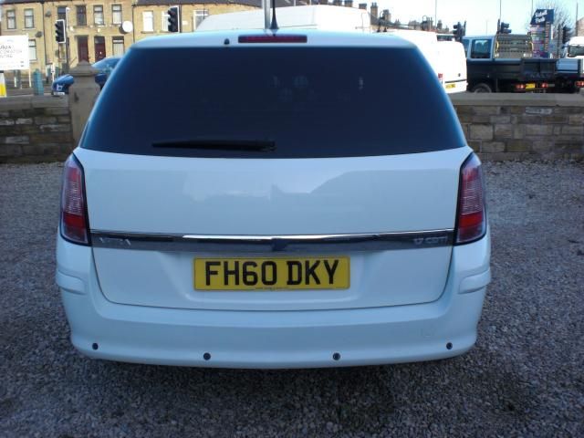 2011 VAUXHALL ASTRA Club 1.7 CDTi image 3