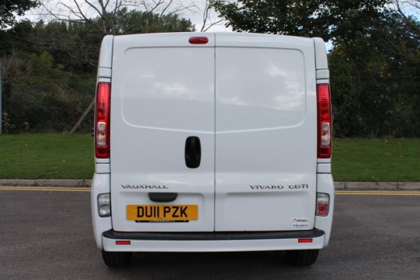 2011 VAUXHALL VIVARO 2.0 CDTI image 3