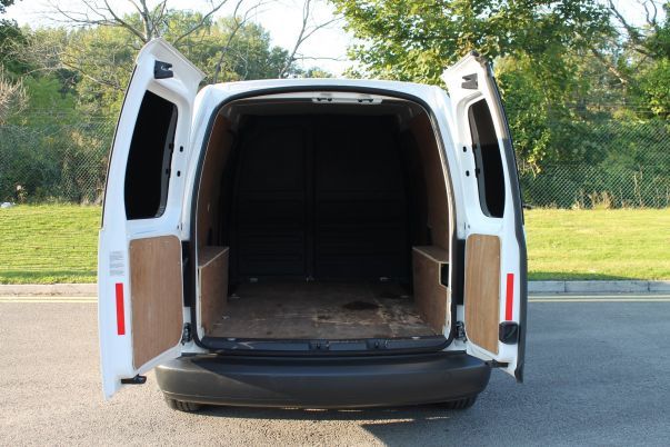 2011 VOLKSWAGEN CADDY MAXI C20 TDI image 4